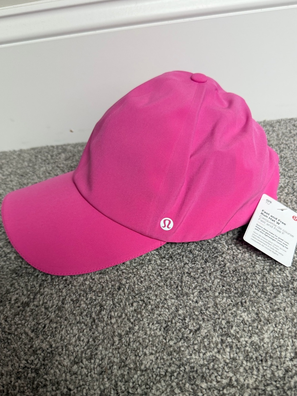 NWT Lululemon Womens Fast and Free Running Hat in Sonic Pink